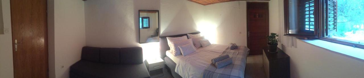 Shambala Apartment Supetar Ngoại thất bức ảnh